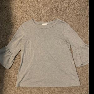 Bohme Lush gray ruffle sleeve top - size S